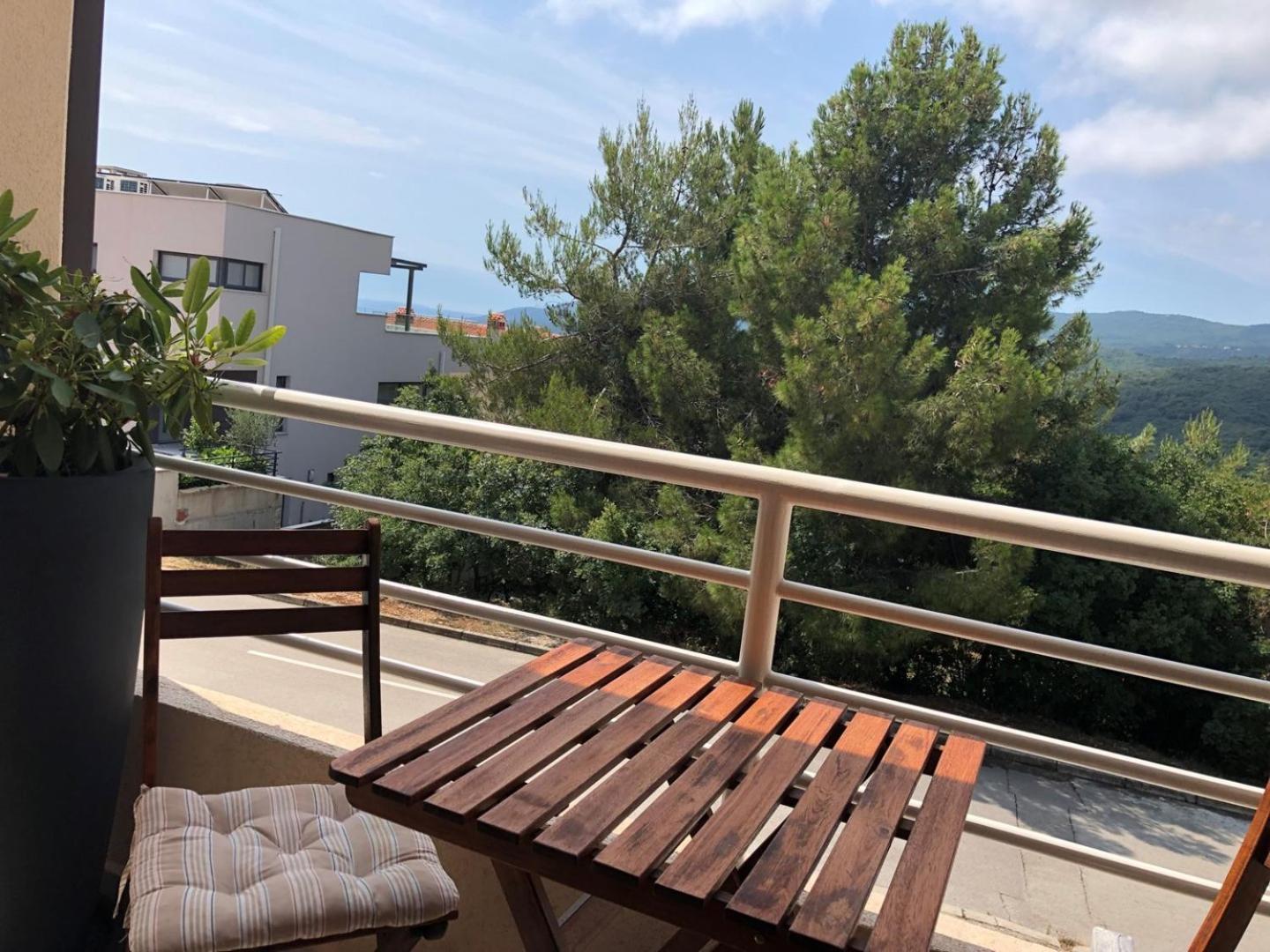 Gorgeous Biserka Apartment Near The Sea Рабац Екстериор снимка