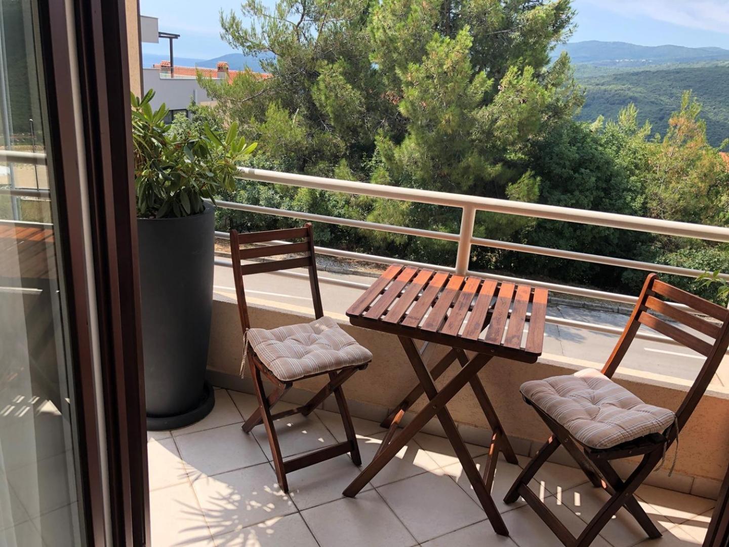 Gorgeous Biserka Apartment Near The Sea Рабац Екстериор снимка