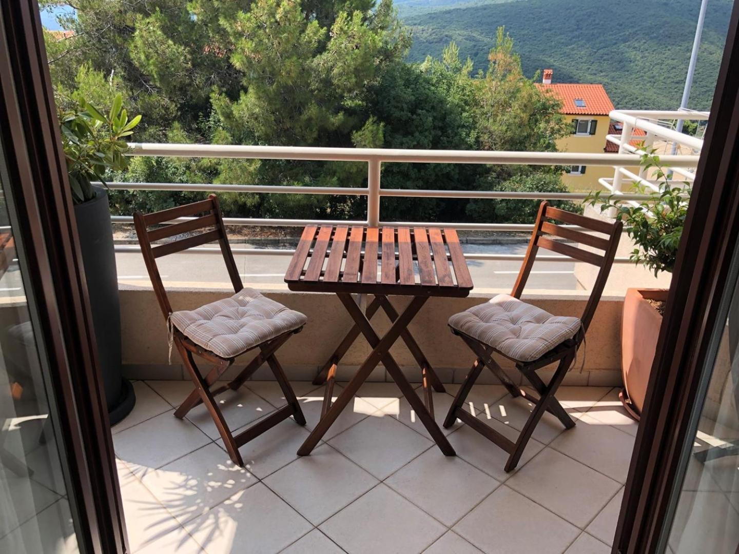 Gorgeous Biserka Apartment Near The Sea Рабац Екстериор снимка